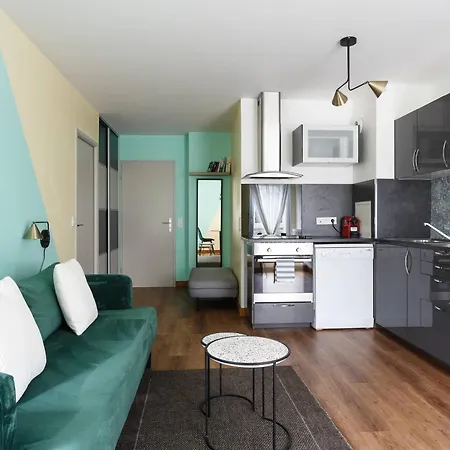 Et Tranquille A Proximite De Paris - Balcon - Parking & Wifi Lejlighed *